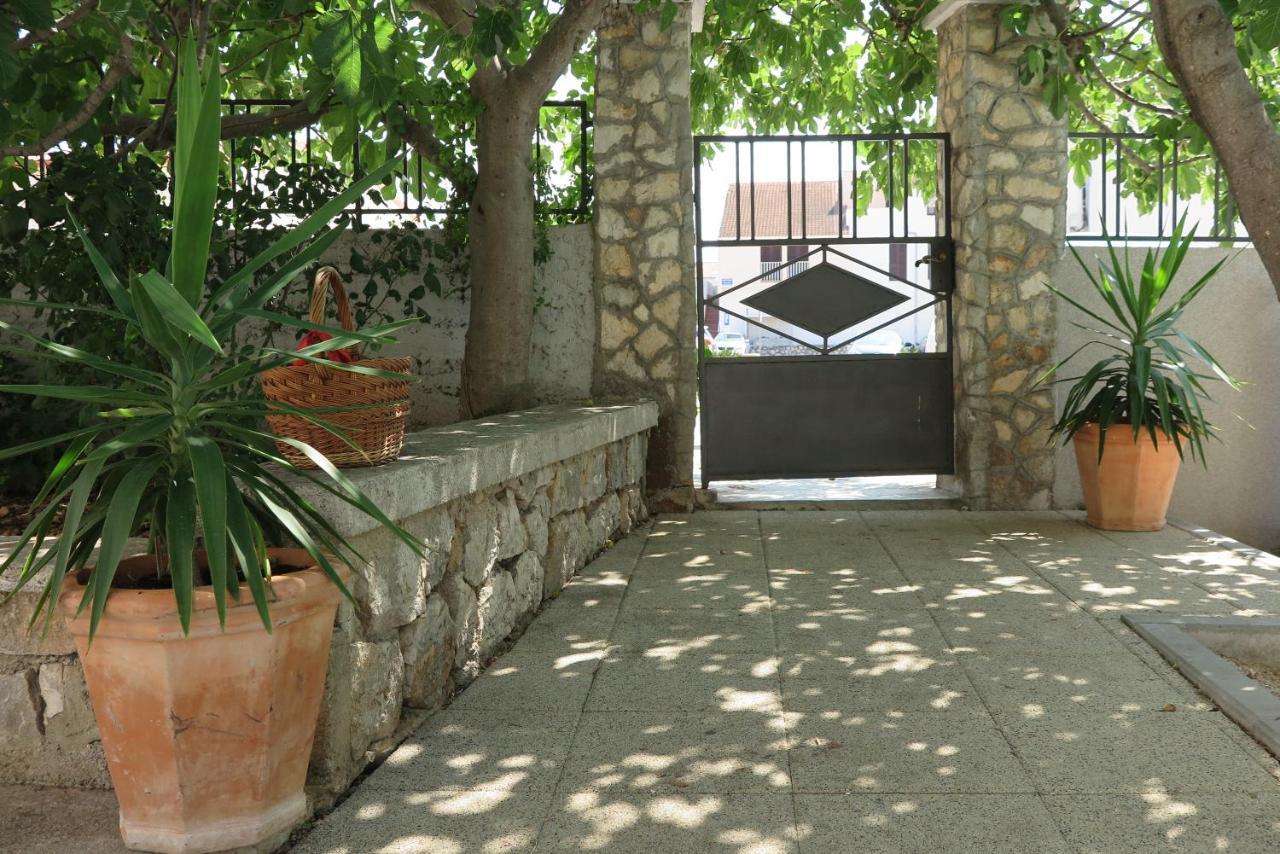 Stars Palace - Apartments And Rooms Jezera Exterior photo